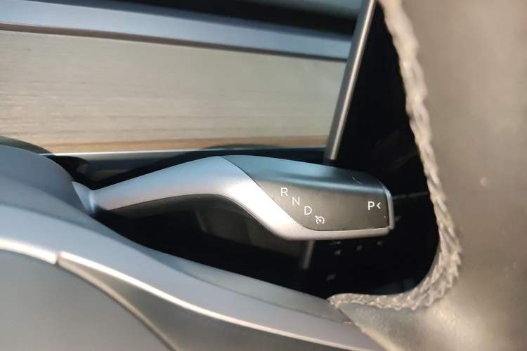 Used Tesla Model Y 2022 Long-Range All-Wheel-Drive Version Gear Lever