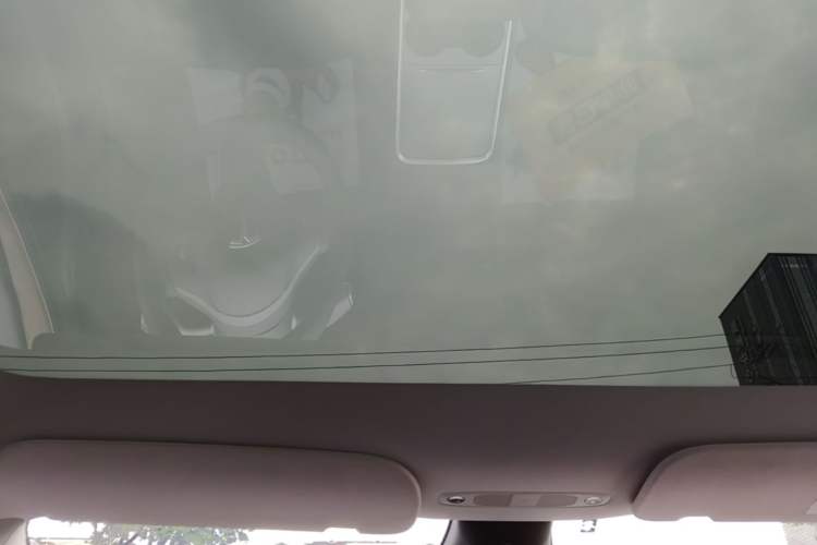 Used Tesla Model Y 2022 Revised Version Rear-Wheel Drive Headliner