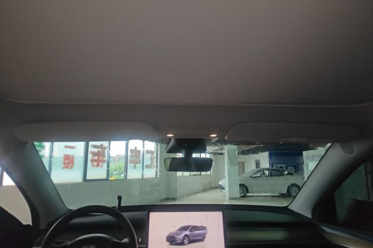 Used Tesla Model Y 2022 Rear-Wheel-Drive Version Headliner