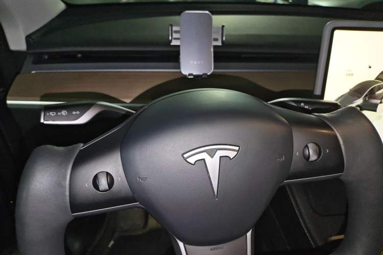Used Tesla Model Y 2022 Revised Version Rear-Wheel Drive Instrument Cluster