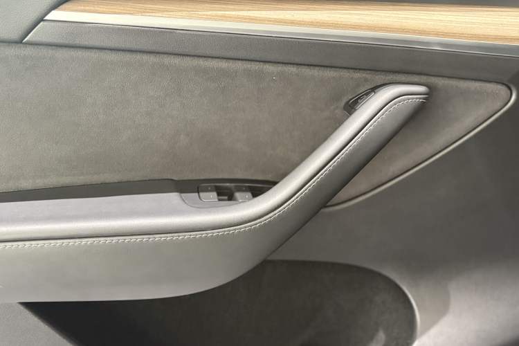 Used Tesla Model Y 2022 Revised Version Rear-Wheel Drive Interior 11