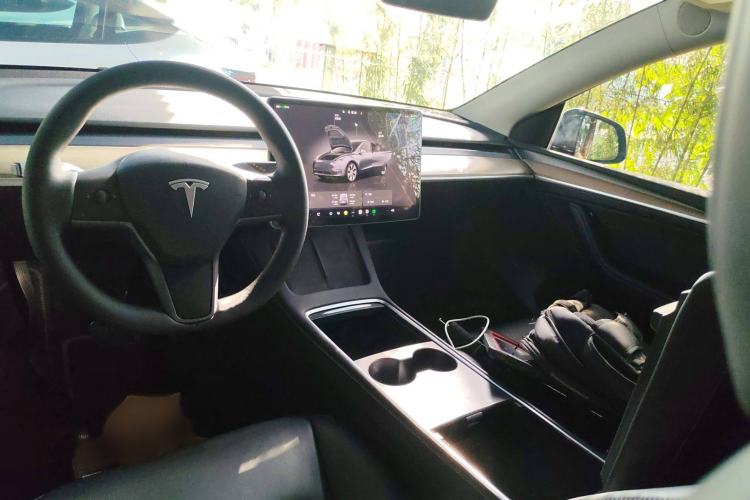 Used Tesla Model Y 2022 Revised Version Rear-Wheel Drive Interior 2