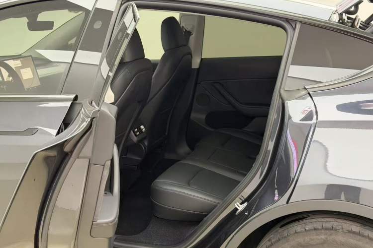 Used Tesla Model Y 2022 Revised Version Rear-Wheel Drive Interior 2