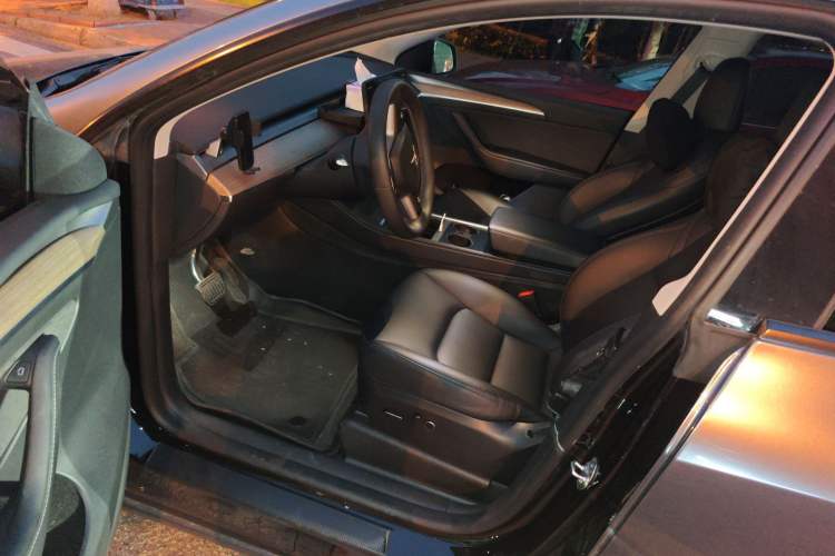 Used Tesla Model Y 2022 Revised Version Rear-Wheel Drive Interior 3