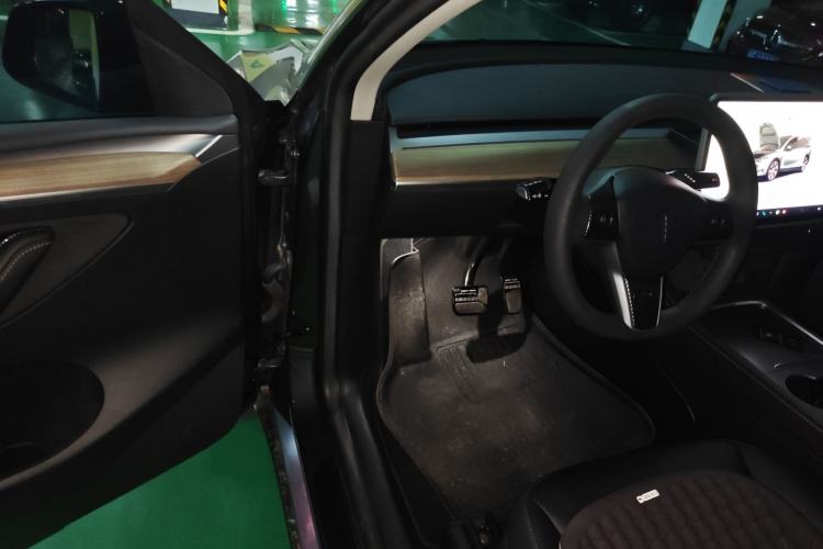 Used Tesla Model Y 2022 Revised Version Rear-Wheel Drive Interior 3