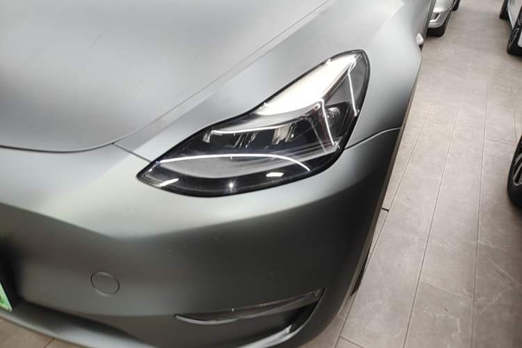 Used Tesla Model Y 2022 Long-Range All-Wheel-Drive Version Left Front Headlight