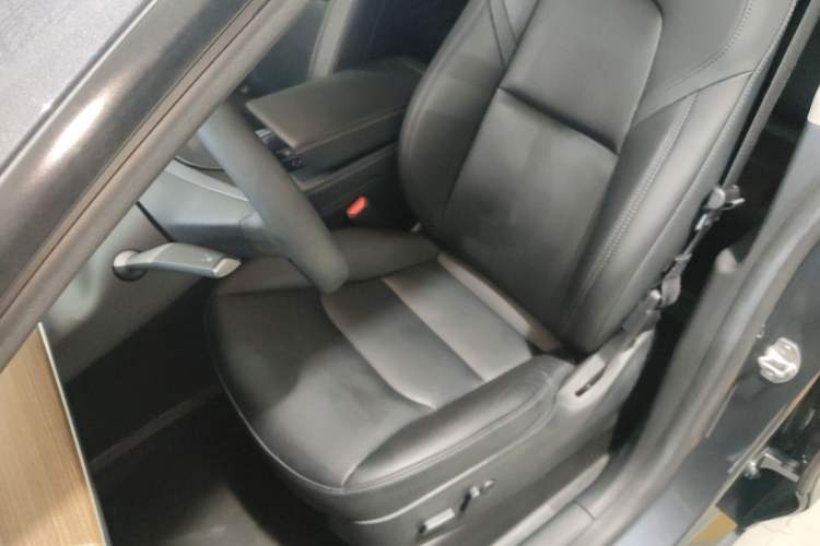 Used Tesla Model Y 2022 Performance High-Performance All-Wheel-Drive Version Left Front Seat
