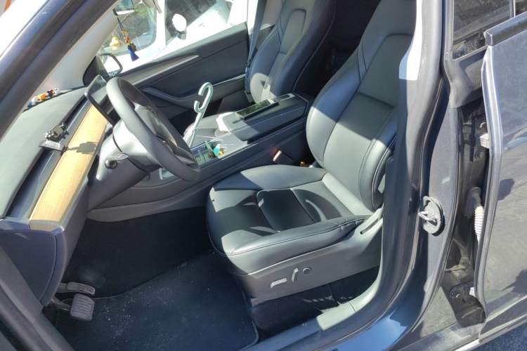 Used Tesla Model Y 2022 Revised Version Rear-Wheel Drive Left Front Seat