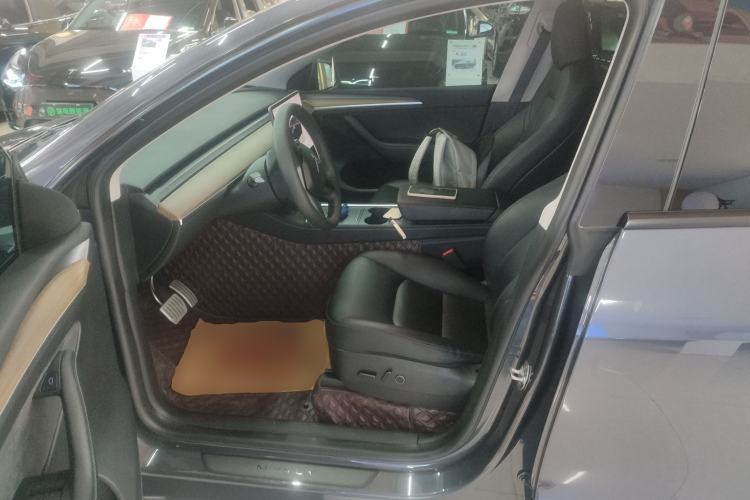 Used Tesla Model Y 2022 Performance High-Performance All-Wheel-Drive Version Left Front Seat
