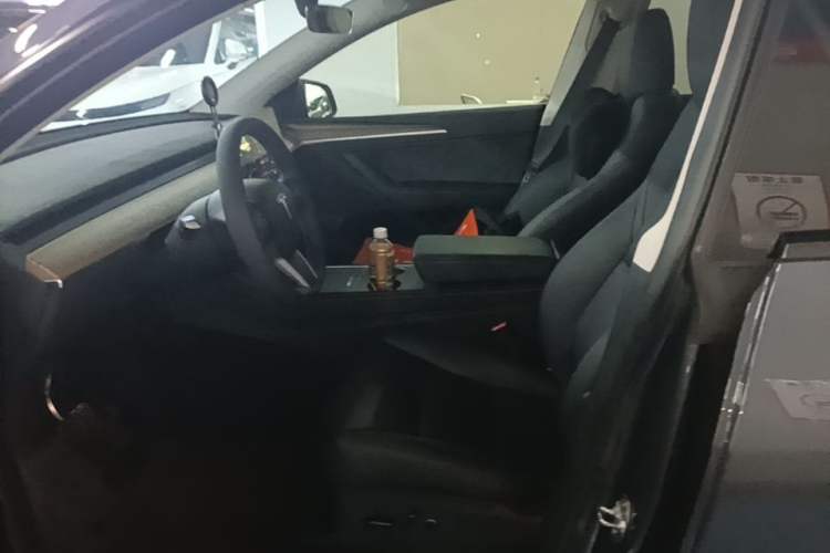Used Tesla Model Y 2022 Revised Version Rear-Wheel Drive Left Front Seat