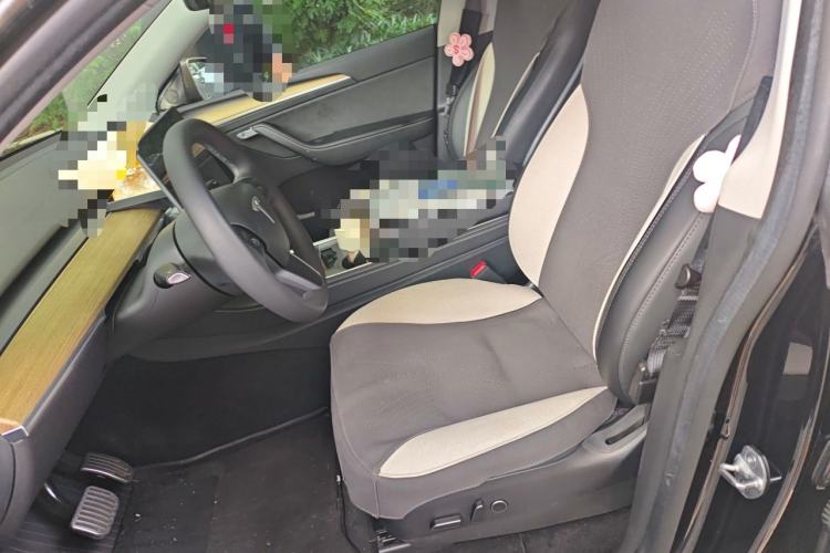 Used Tesla Model Y 2022 Rear-Wheel-Drive Version Left Front Seat