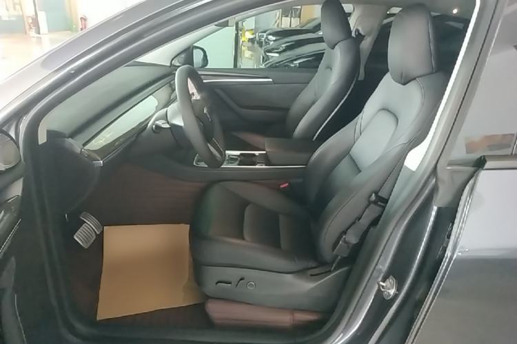 Used Tesla Model Y 2022 Performance High-Performance All-Wheel-Drive Version Left Front Seat
