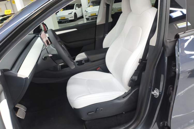Used Tesla Model Y 2022 Performance High-Performance All-Wheel-Drive Version Left Front Seat