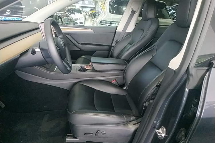 Used Tesla Model Y 2022 Revised Version Rear-Wheel Drive Left Front Seat