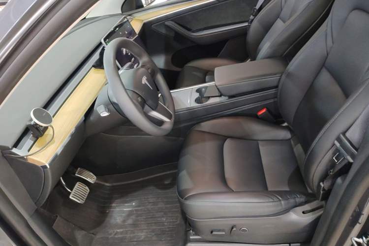 Used Tesla Model Y 2022 Revised Version Long-Range All-Wheel Drive Left Front Seat