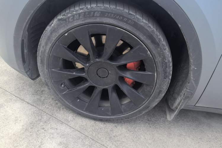 Used Tesla Model Y 2022 Revised Version Rear-Wheel Drive Left Front Wheel Hub