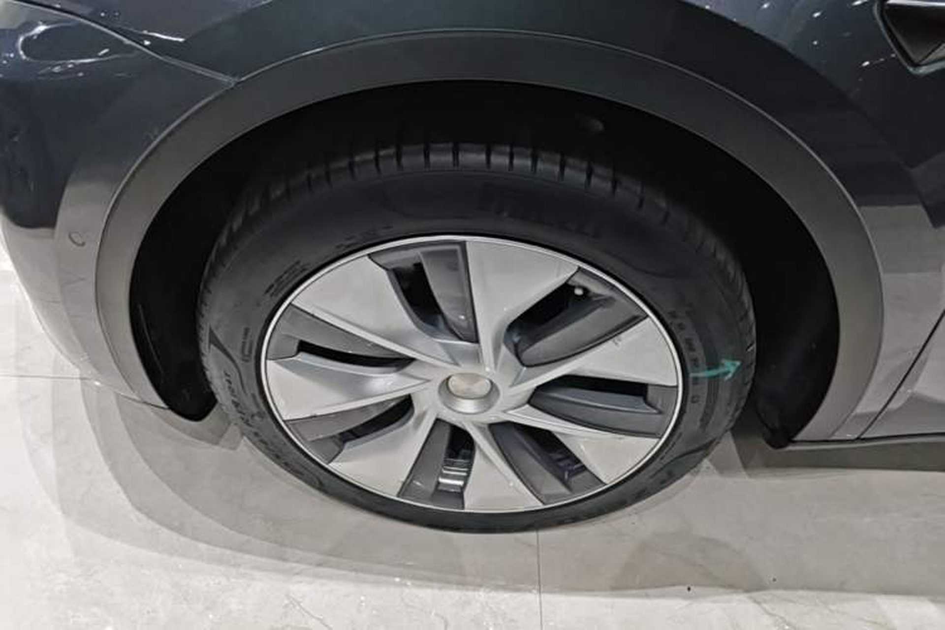 Used Tesla Model Y 2022 Revised Version Rear-Wheel Drive Left Front Wheel Hub