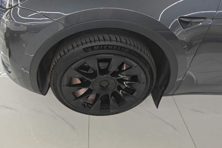 Used Tesla Model Y 2022 Revised Version Rear-Wheel Drive Left Front Wheel Hub