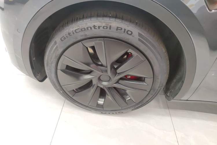 Used Tesla Model Y 2022 Revised Version Rear-Wheel Drive Left Front Wheel Hub