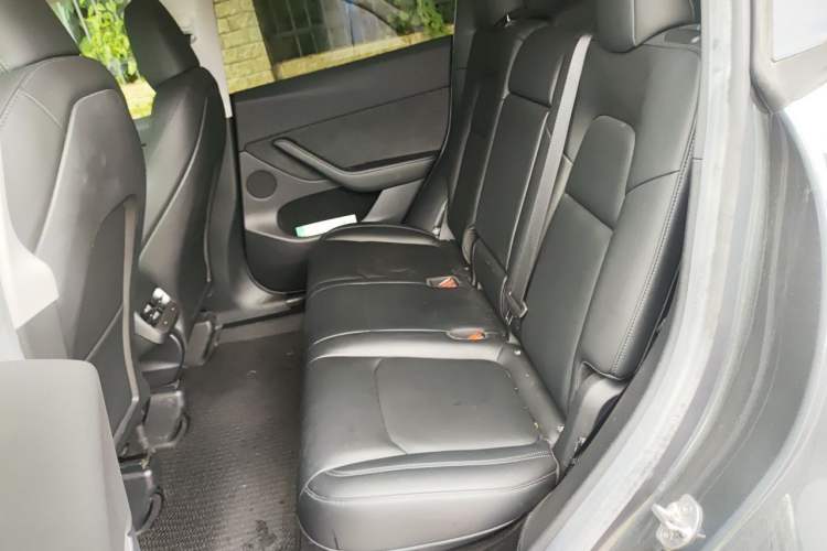 Used Tesla Model Y 2022 Rear-Wheel-Drive Version Left Rear Seat