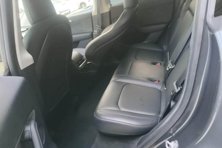 Used Tesla Model Y 2022 Rear-Wheel-Drive Version Left Rear Seat