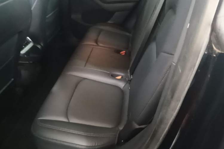 Used Tesla Model Y 2022 Performance High-Performance All-Wheel-Drive Version Left Rear Seat