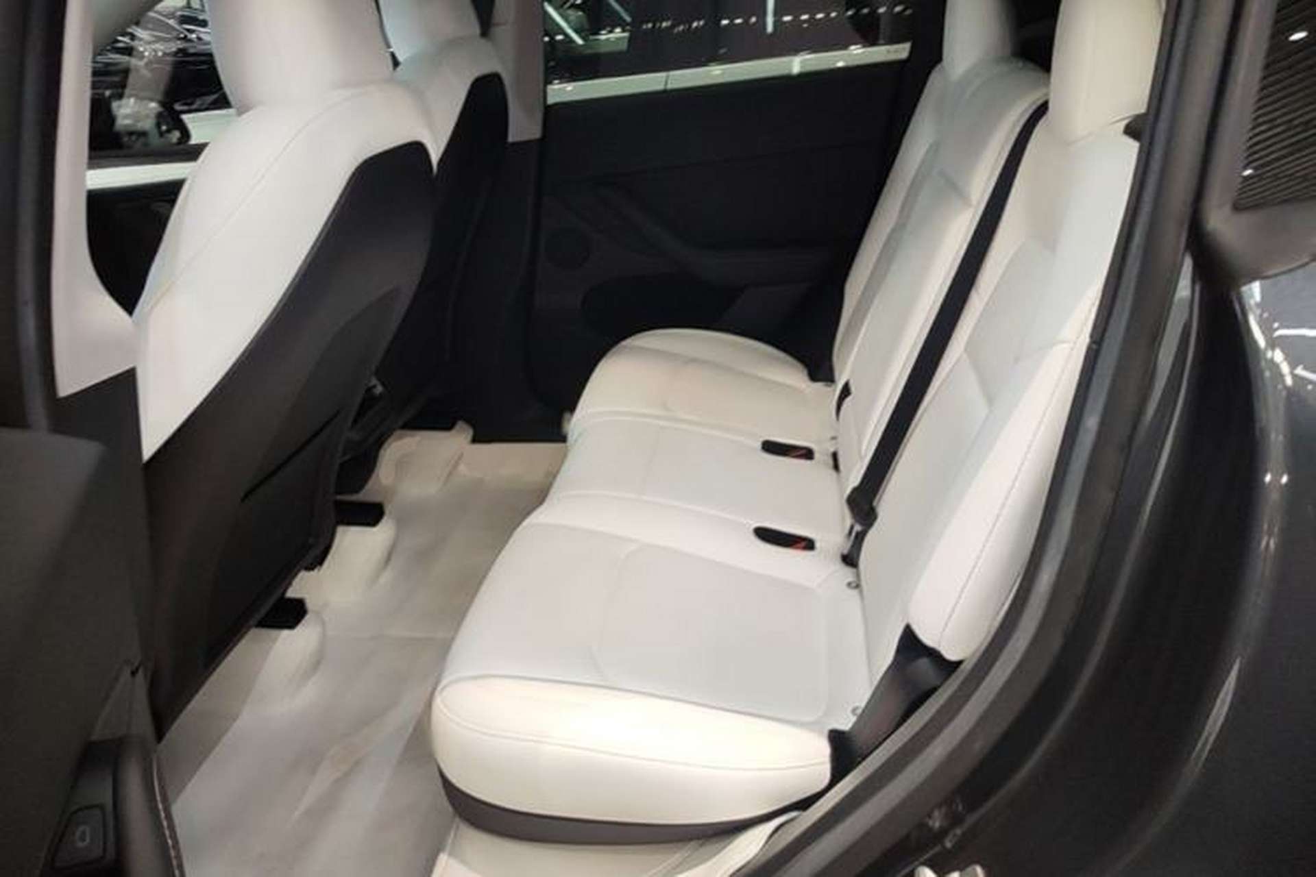 Used Tesla Model Y 2022 Revised Version Rear-Wheel Drive Left Rear Seat