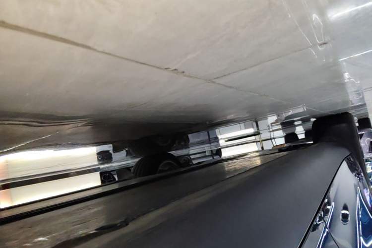 Used Tesla Model Y 2022 Revised Version Rear-Wheel Drive Left Side Sill
