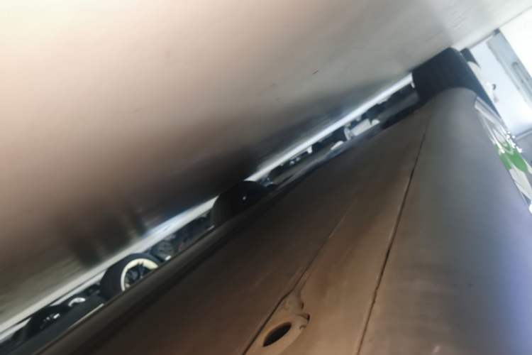Used Tesla Model Y 2022 Revised Version Long-Range All-Wheel Drive Left Side Sill