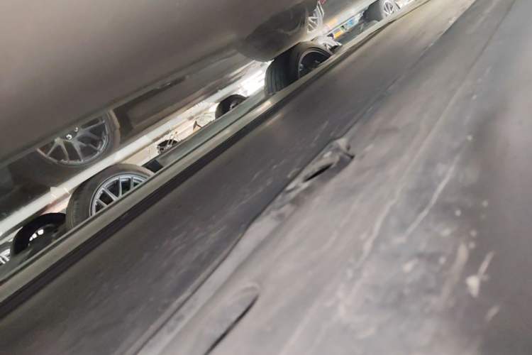Used Tesla Model Y 2022 Revised Version Rear-Wheel Drive Left Side Sill