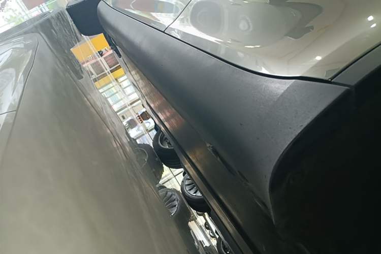 Used Tesla Model Y 2022 Revised Version Rear-Wheel Drive Left Side Sill