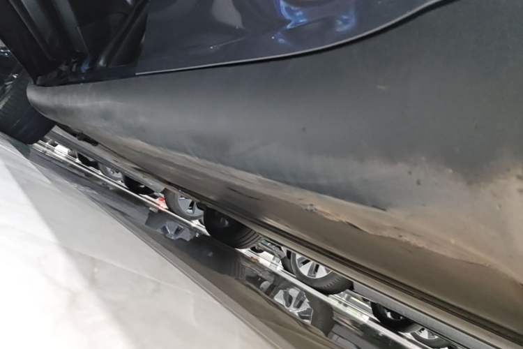 Used Tesla Model Y 2022 Revised Version Rear-Wheel Drive Left Side Sill