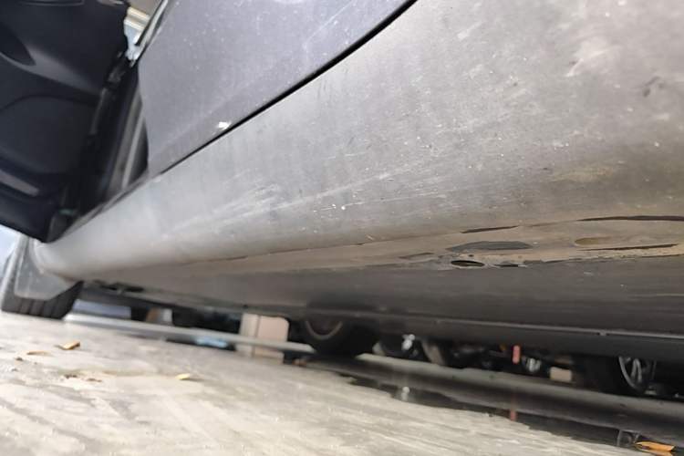 Used Tesla Model Y 2022 Rear-Wheel-Drive Version Left Side Sill