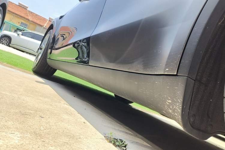 Used Tesla Model Y 2022 Revised Version Rear-Wheel Drive Left Side Sill