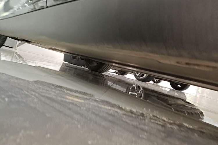 Used Tesla Model Y 2022 Revised Version Rear-Wheel Drive Left Side Sill