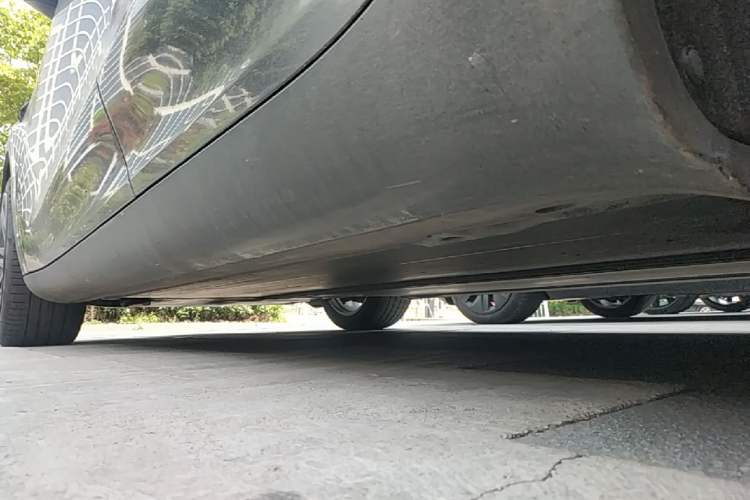 Used Tesla Model Y 2022 Revised Version Rear-Wheel Drive Left Side Sill