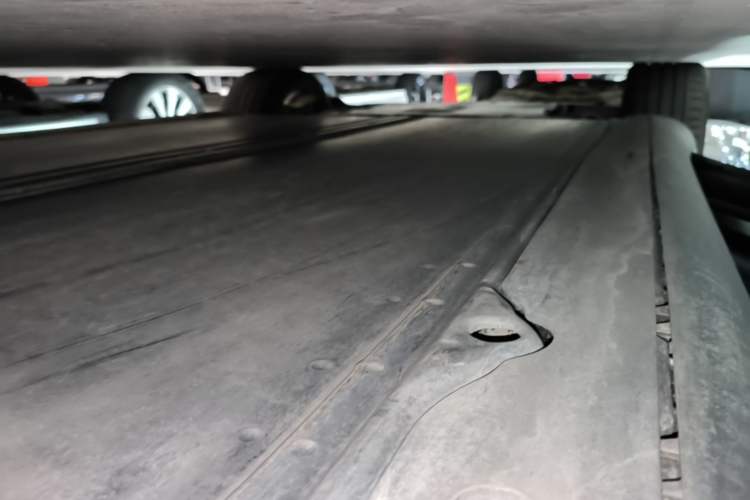 Used Tesla Model Y 2022 Rear-Wheel-Drive Version Left Side Sill