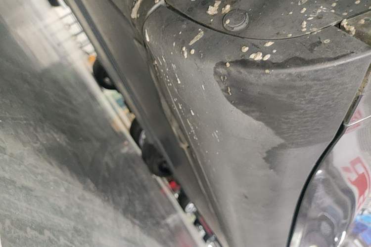 Used Tesla Model Y 2022 Revised Version Long-Range All-Wheel Drive Left Side Sill