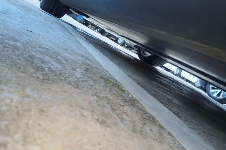 Used Tesla Model Y 2022 Rear-Wheel-Drive Version Left Side Sill