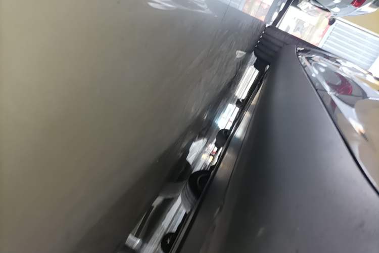Used Tesla Model Y 2022 Revised Version Rear-Wheel Drive Left Side Sill