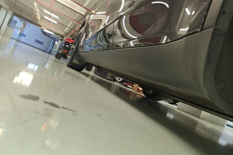 Used Tesla Model Y 2022 Revised Version Rear-Wheel Drive Left Side Sill