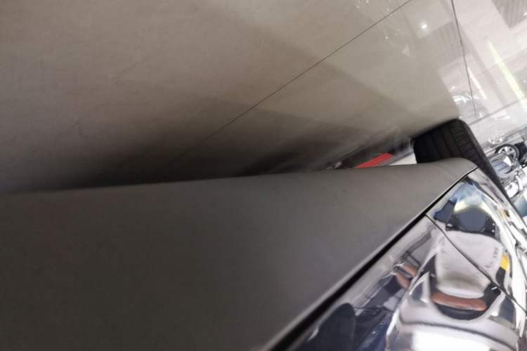 Used Tesla Model Y 2022 Rear-Wheel-Drive Version Left Side Sill