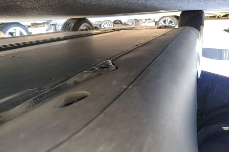 Used Tesla Model Y 2022 Rear-Wheel-Drive Version Left Side Sill