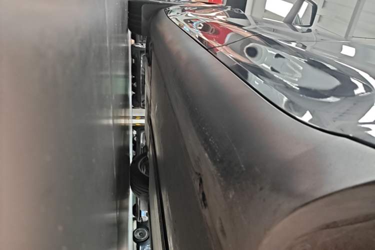 Used Tesla Model Y 2022 Revised Version Rear-Wheel Drive Left Side Sill