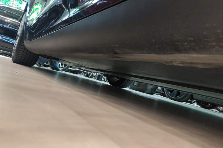 Used Tesla Model Y 2022 Revised Version Rear-Wheel Drive Left Side Sill