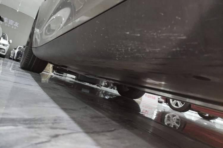 Used Tesla Model Y 2022 Revised Version Rear-Wheel Drive Left Side Sill
