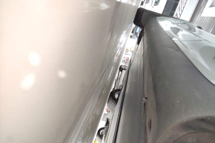 Used Tesla Model Y 2022 Revised Version Rear-Wheel Drive Left Side Sill