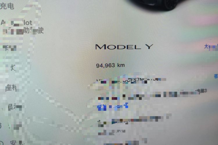 Used Tesla Model Y 2022 Rear-Wheel-Drive Version Odometer Close Up