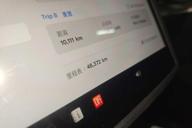 Used Tesla Model Y 2022 Revised Version Rear-Wheel Drive Odometer Close Up