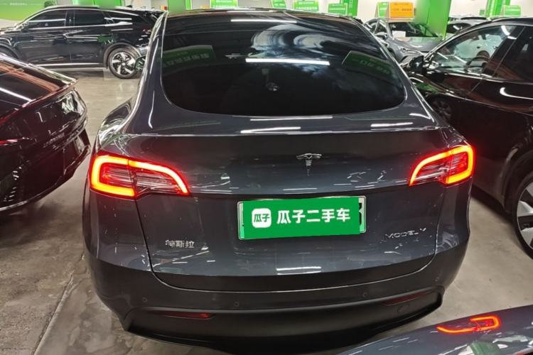 Used Tesla Model Y 2022 Long-Range All-Wheel-Drive Version Rear